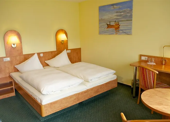 & Zum Himmel Hotel 3*